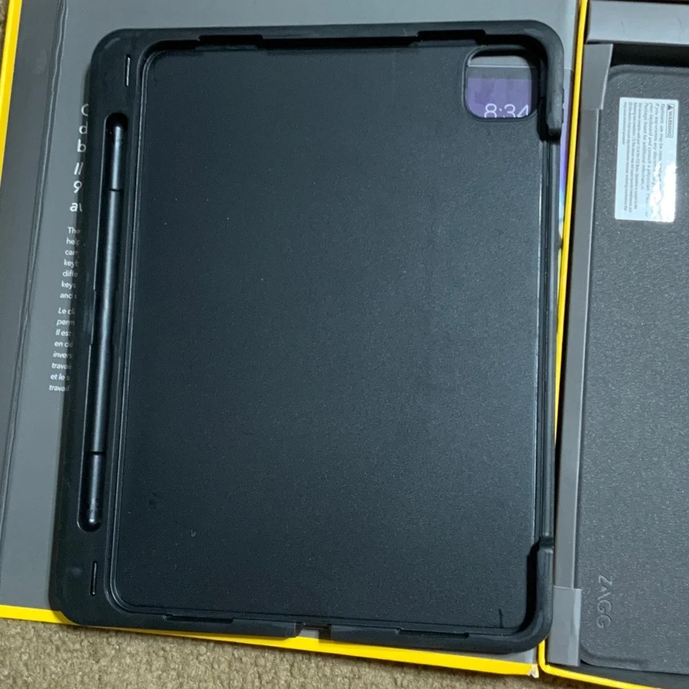 Slim Book Go for iPad Pro - Black